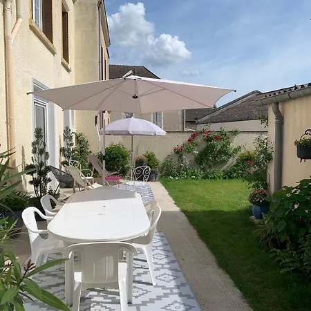 Le Claugi Villa Damery  Exterior photo